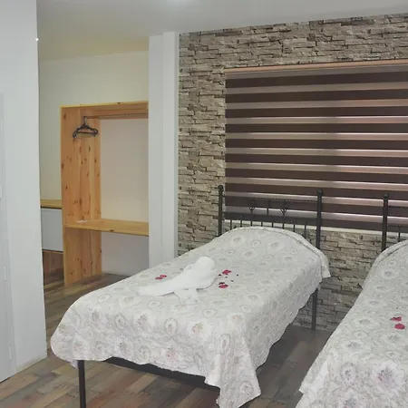 旅馆 Sun Rays Kazaphani