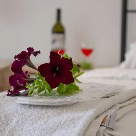 Hostal Sun Rays *