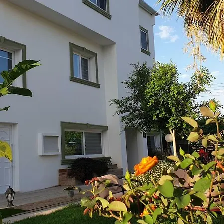 Sun Rays Hostel *