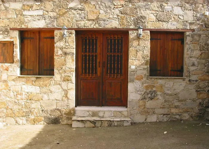 Sun Rays Hostel Kazaphani